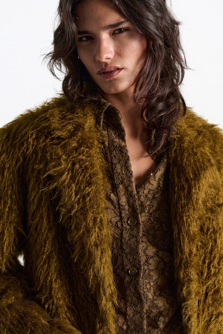 Dorothee Schumacher Faux fur coat porcini Model Detail View