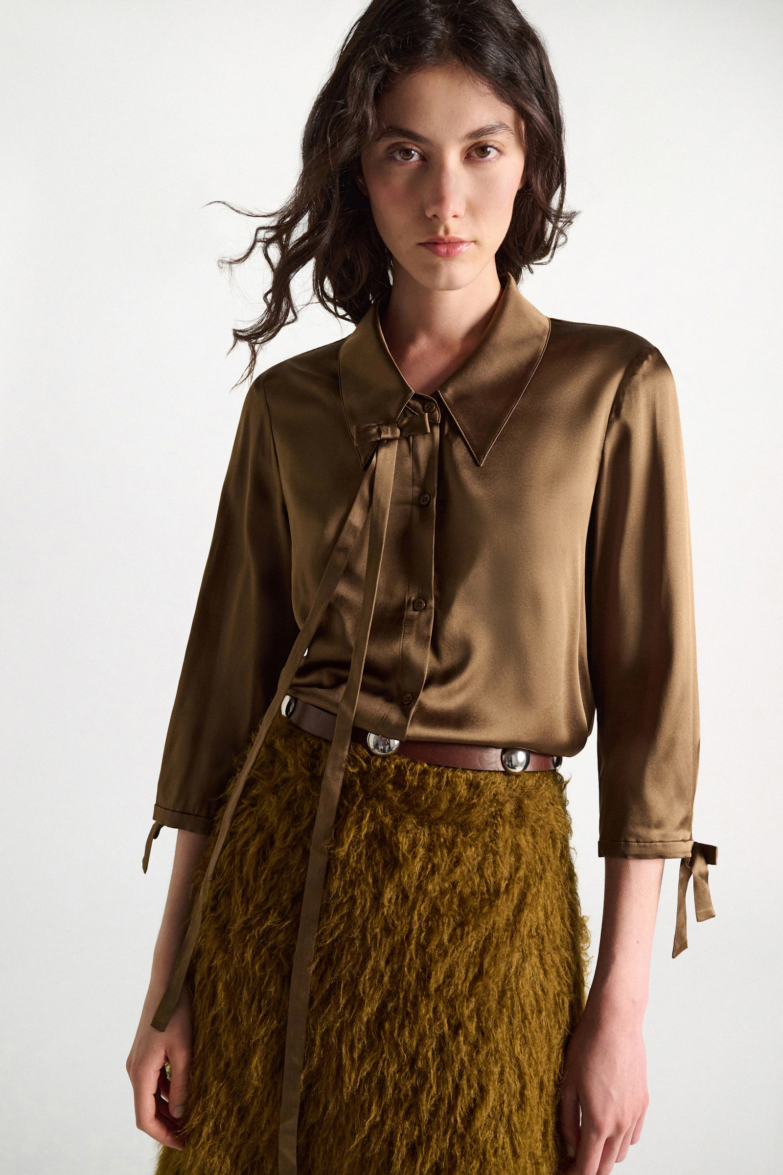 Dorothee Schumacher Slim satin blouse with ties porcini