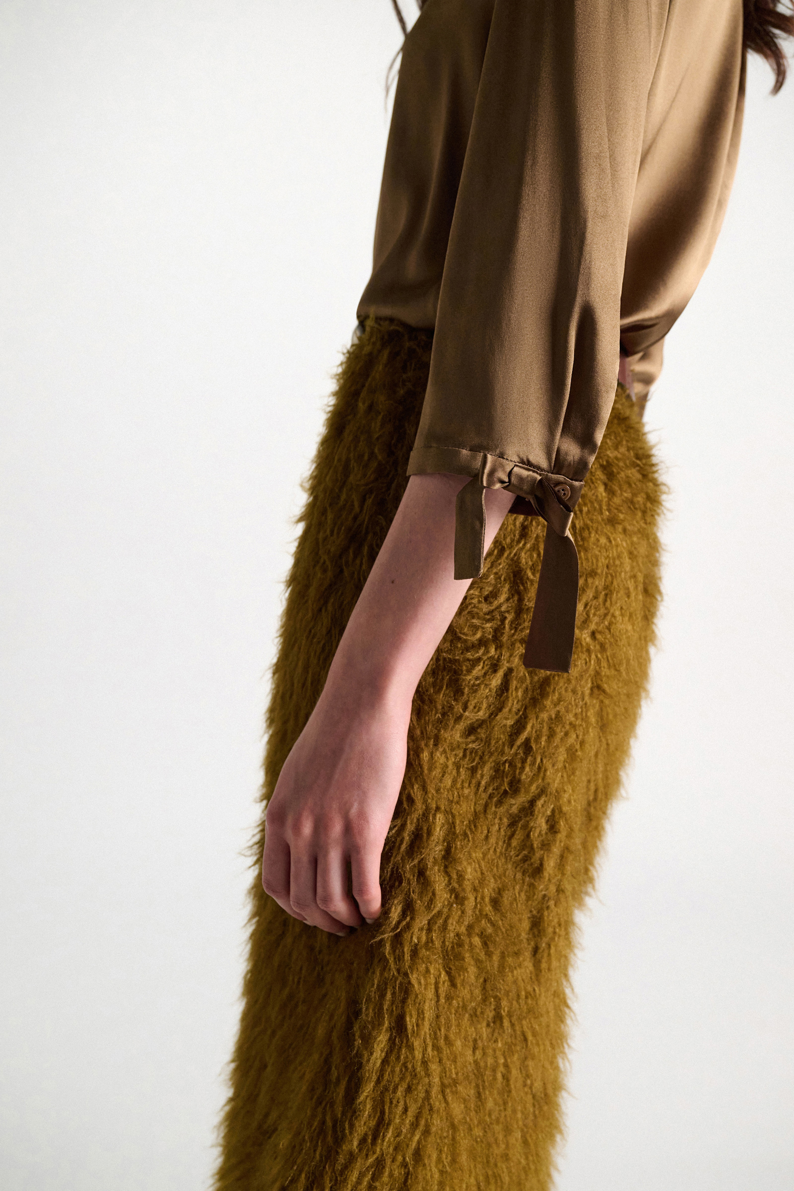 Dorothee Schumacher Slim satin blouse with ties porcini
