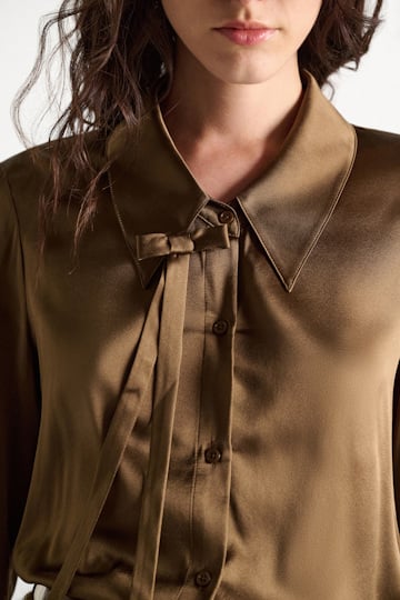 Dorothee Schumacher Slim satin blouse with ties porcini