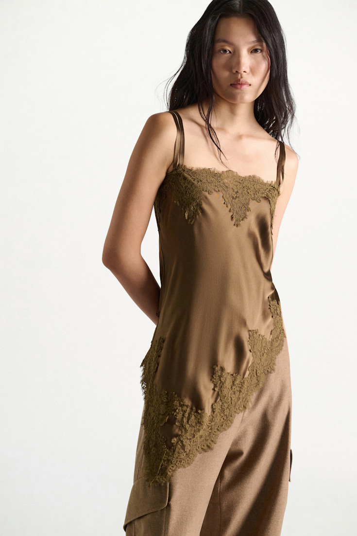 Dorothee Schumacher Negligee-Top aus Seiden-Stretch-Satin porcini
