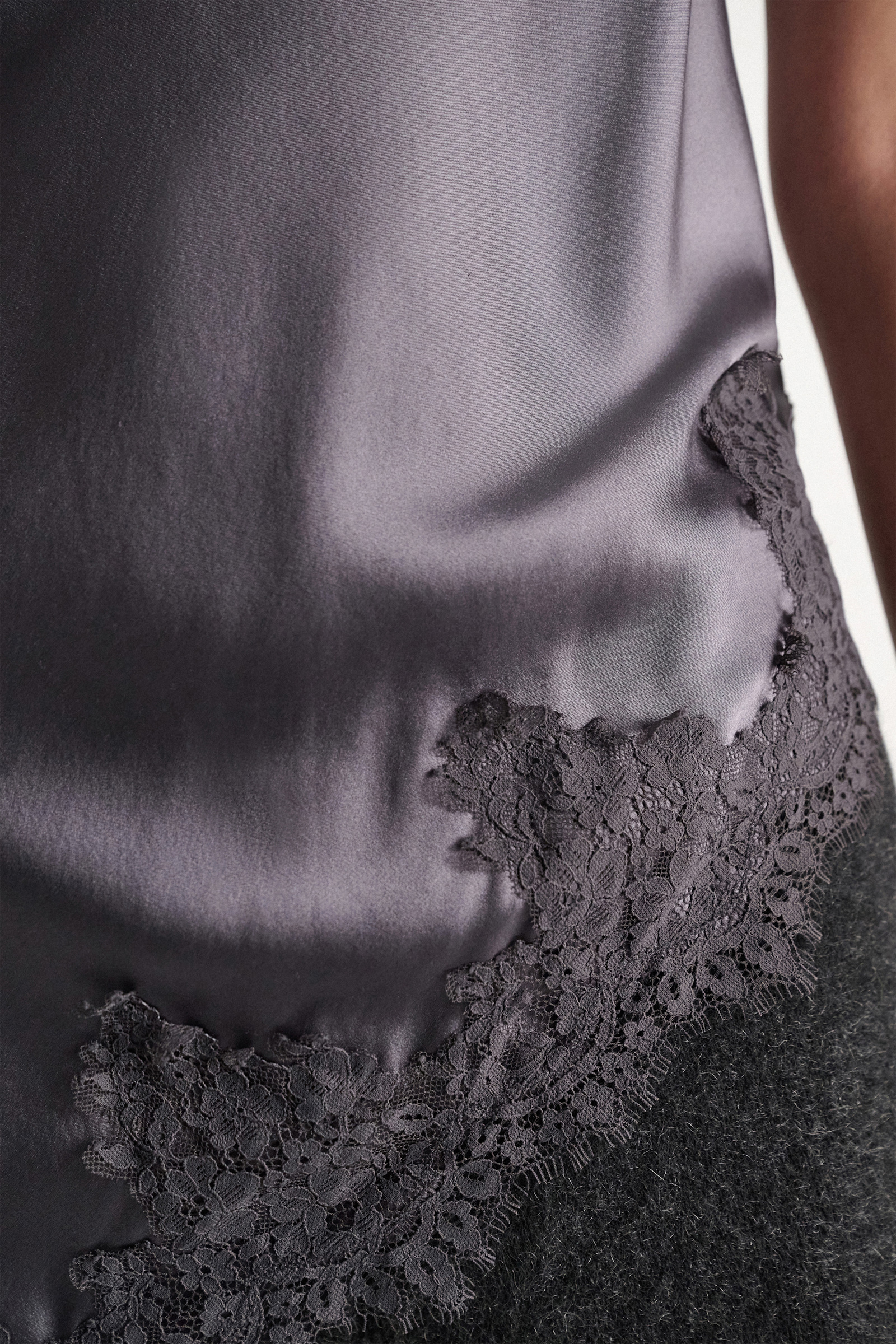 Dorothee Schumacher Negligee-Top aus Seiden-Stretch-Satin dark oyster