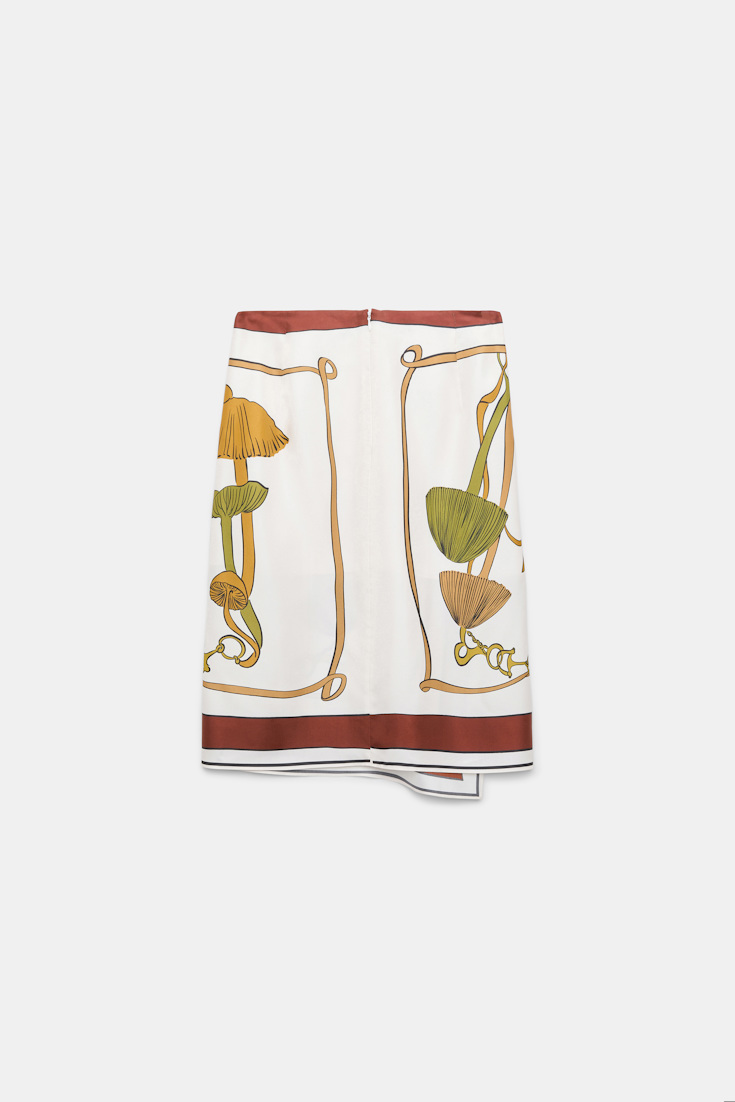 Dorothee Schumacher Pencilskirt in Wickelrock-Optik aus bedrucktem Seidentwill Brown Ribbon scarf