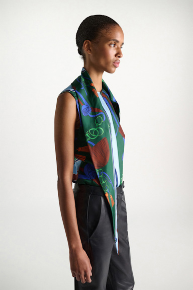 Dorothee Schumacher Sleeveless printed silk twill blouse colorful ribbon scarf
