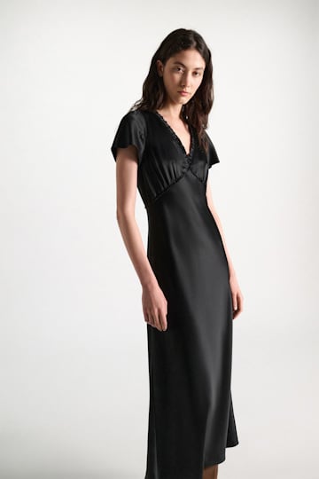 Dorothee Schumacher Midi-Kleid aus technischem Satin black
