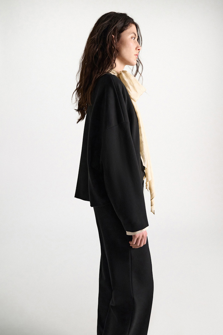 Dorothee Schumacher Cropped blouse with bow in Punto Milano black
