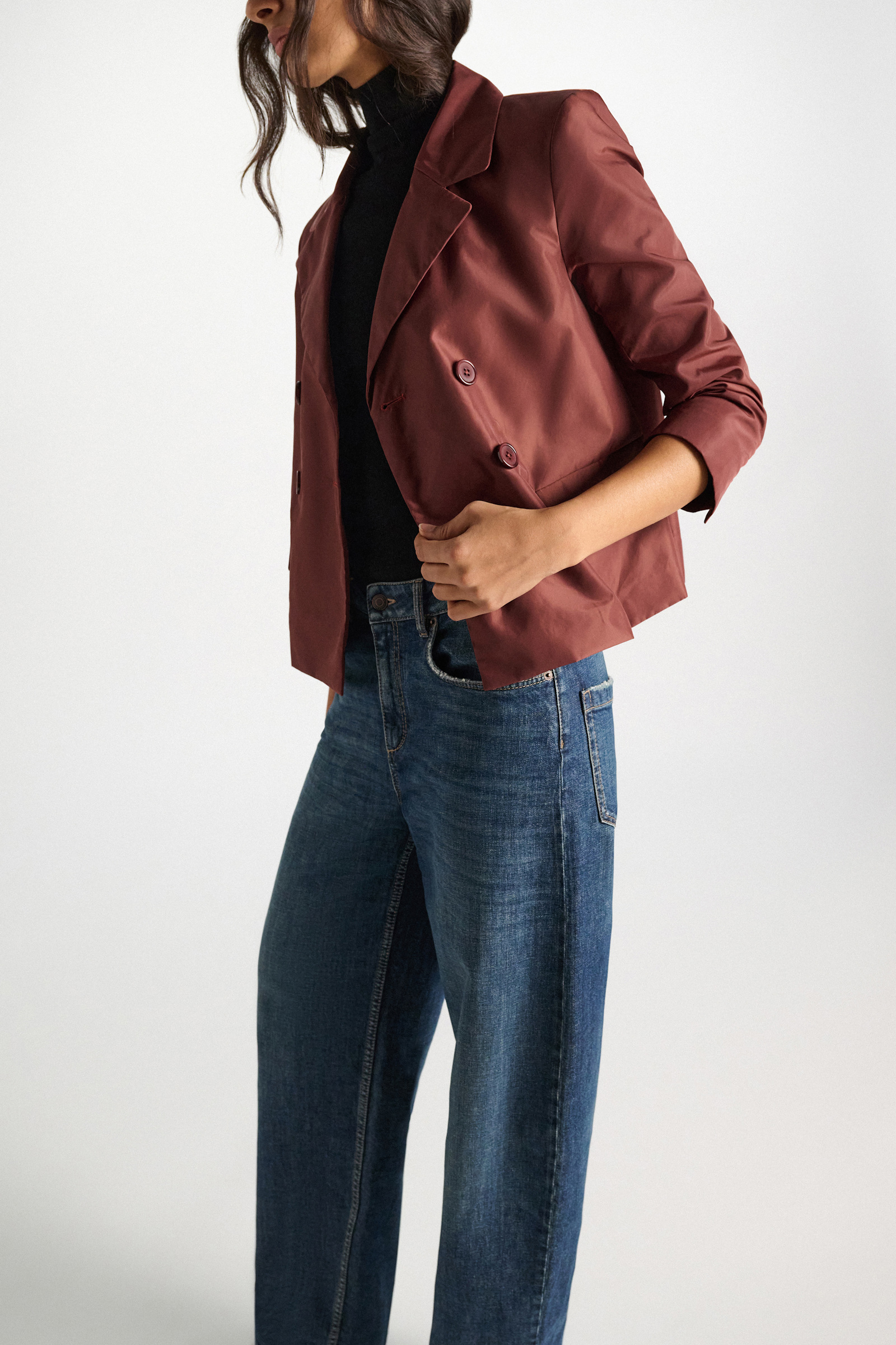 Dorothee Schumacher Boxy Blazer aus Nylon cinnamon Model Detail View