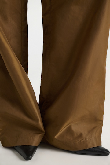 Dorothee Schumacher Barrel Pants aus Nylon porcini