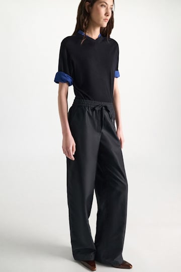 Dorothee Schumacher Barrel Pants aus Nylon midnight navy