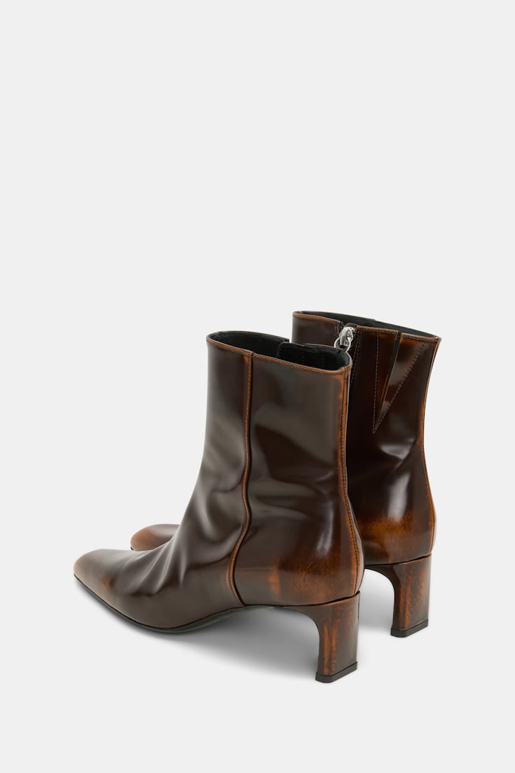 Dorothee Schumacher Brushed boxcalf ankle boots brown brush off