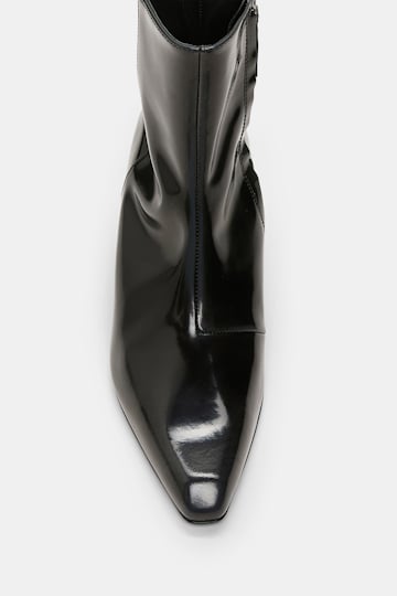 Dorothee Schumacher Stiefeletten aus gebürstetem Leder black