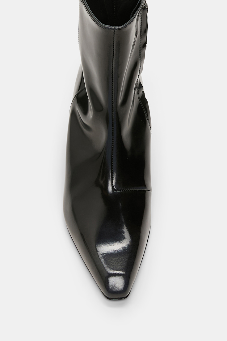 Dorothee Schumacher Brushed boxcalf ankle boots black