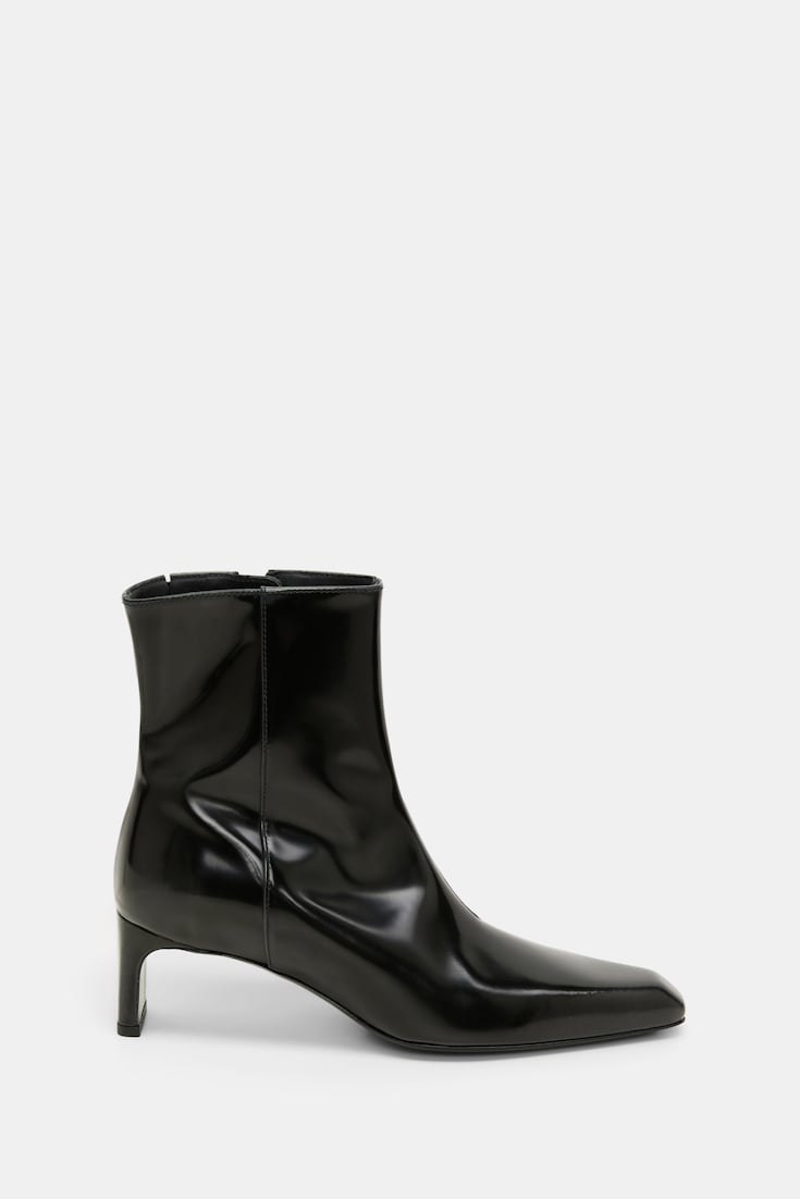Dorothee Schumacher Brushed boxcalf ankle boots black