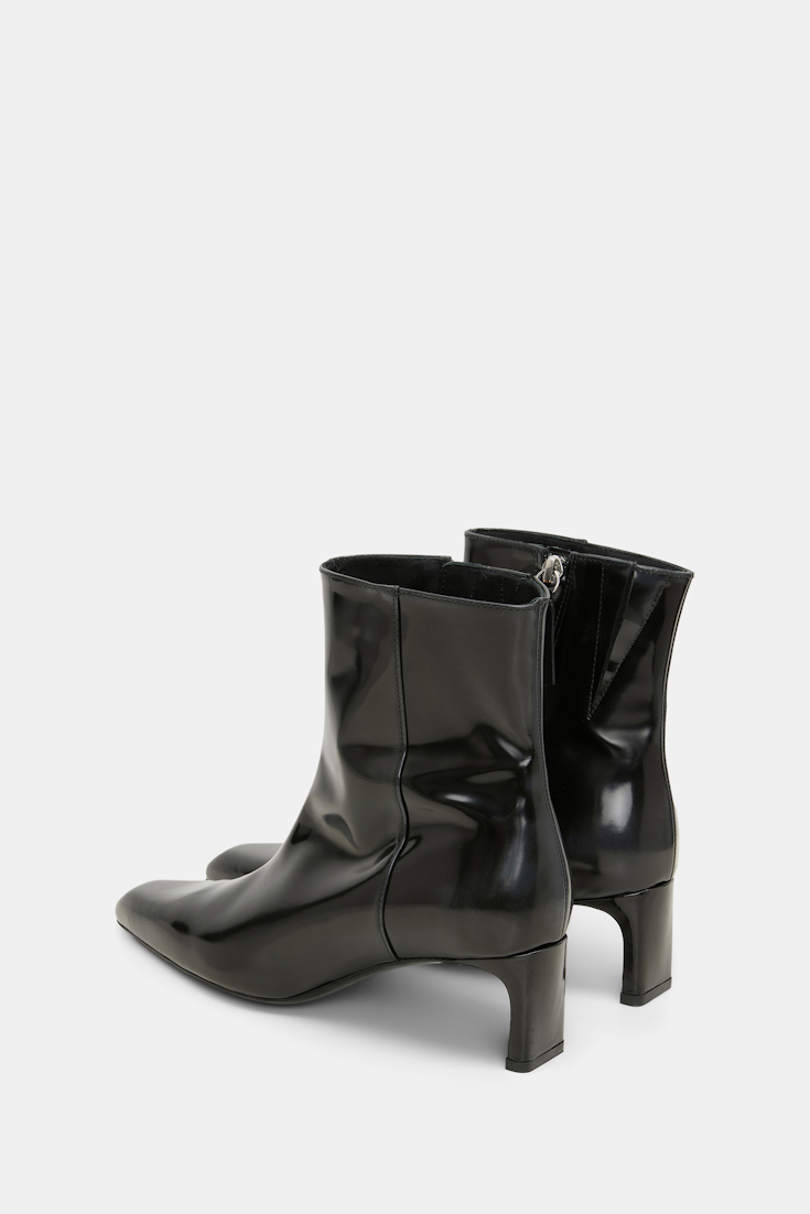 Dorothee Schumacher Brushed boxcalf ankle boots black