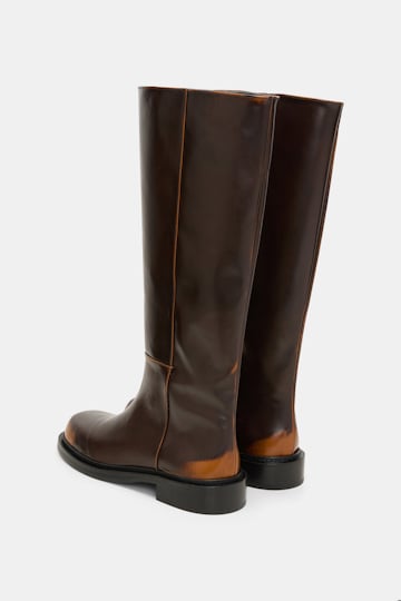 Dorothee Schumacher Bikerstiefel aus gebürstetem Leder brown brush off