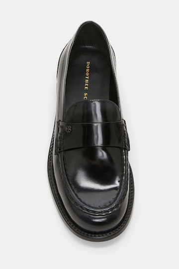 Dorothee Schumacher Loafer aus gebürstetem Leder black