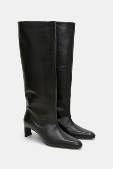 Dorothee Schumacher Tall boots with straight shaft black