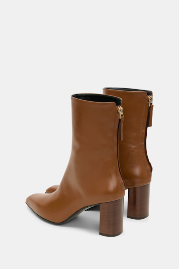 Dorothee Schumacher Calf leather ankle boots hazelnut