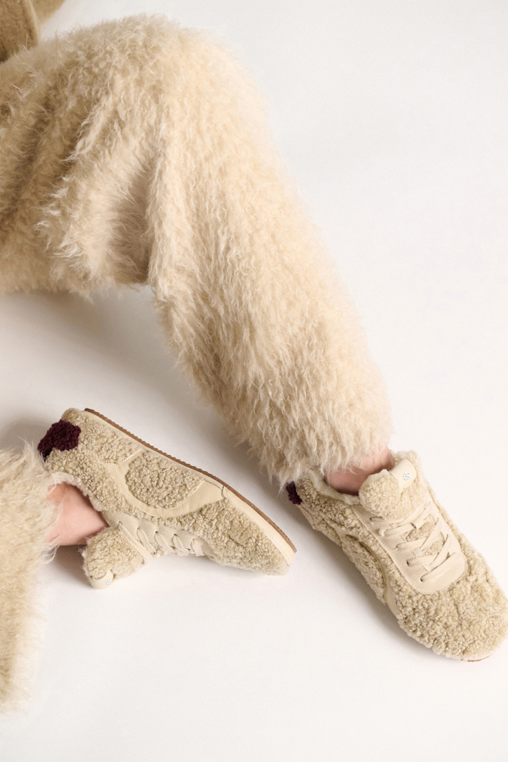 Dorothee Schumacher Shearling sneakers cream