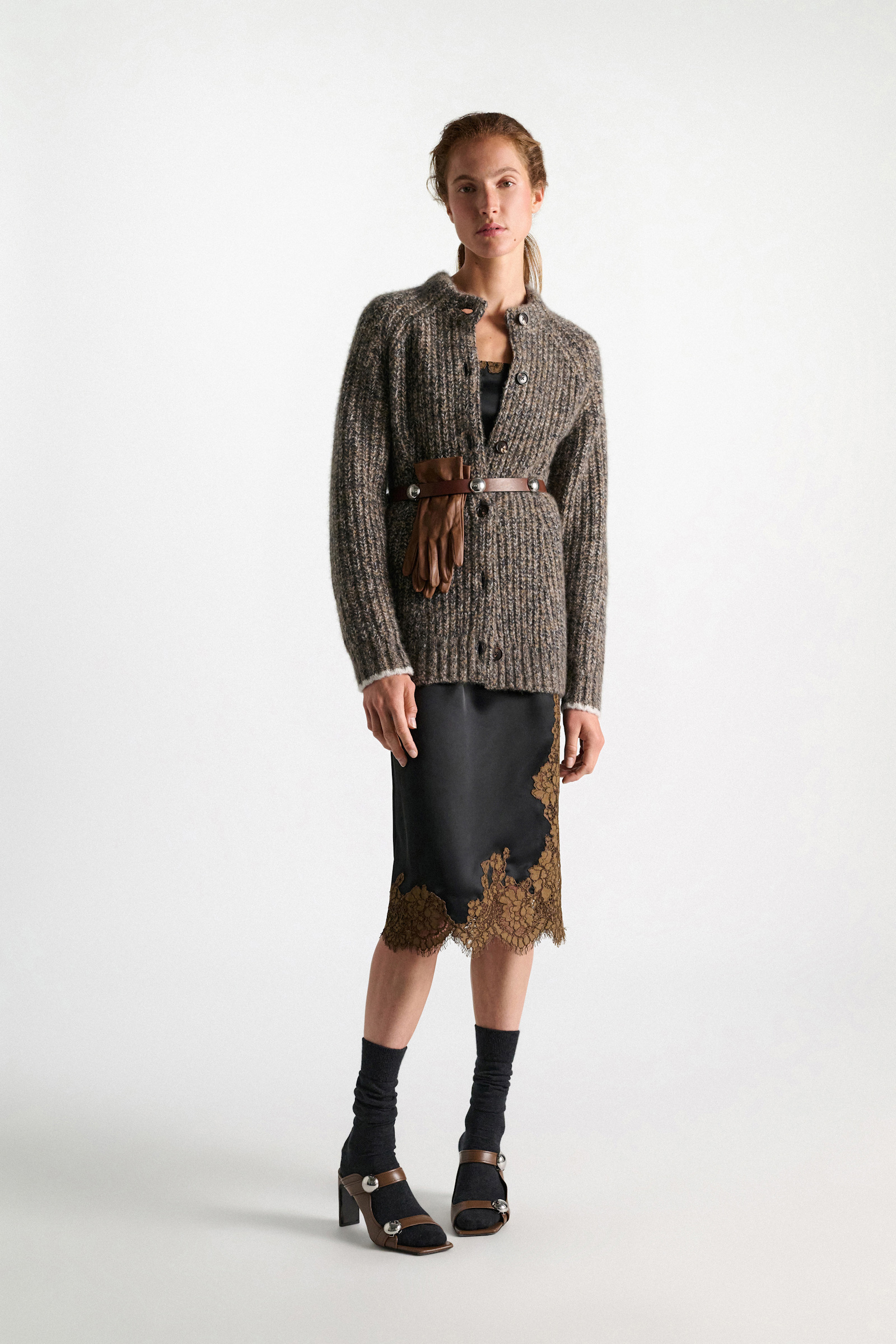 Dorothee Schumacher Thin leather belt with moveable studs cinnamon