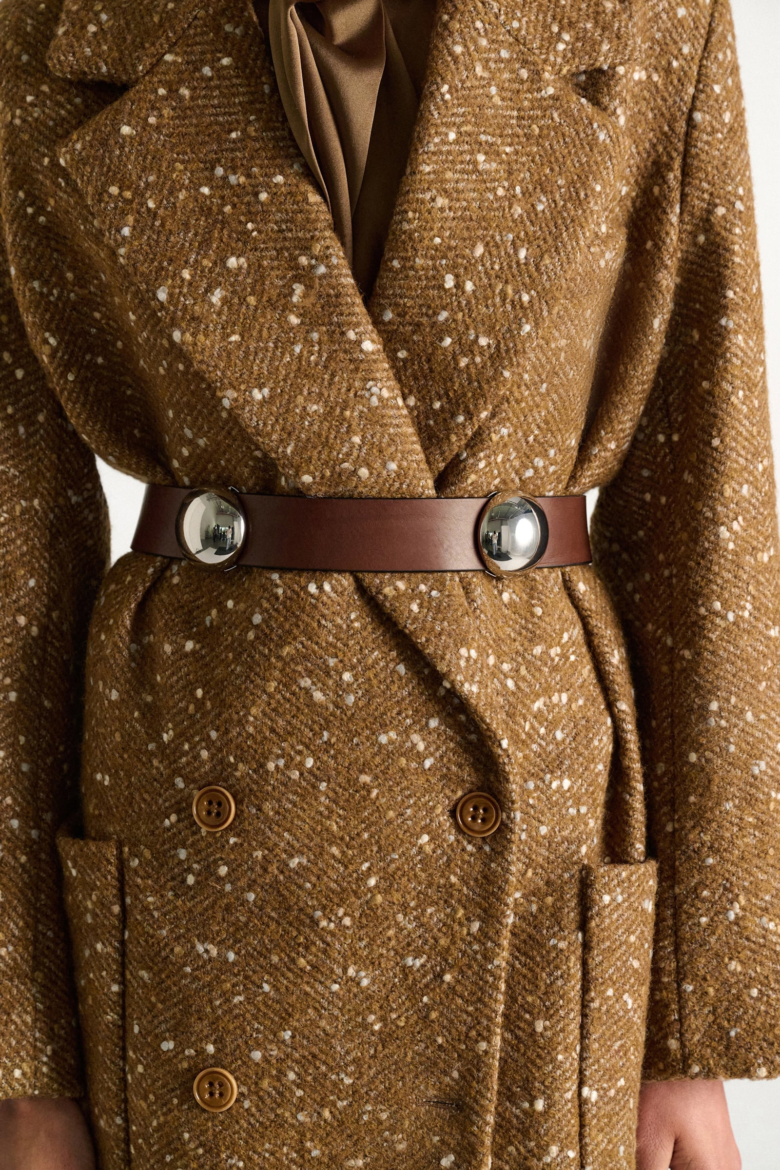 Dorothee Schumacher Leather belt with moveable studs cinnamon