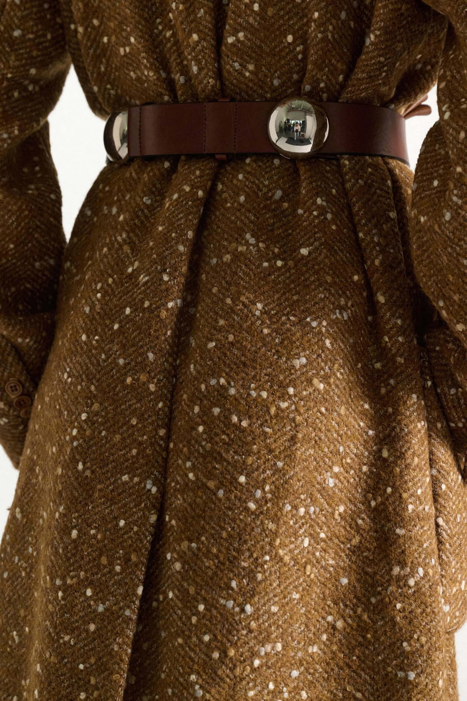 Dorothee Schumacher Leather belt with moveable studs cinnamon
