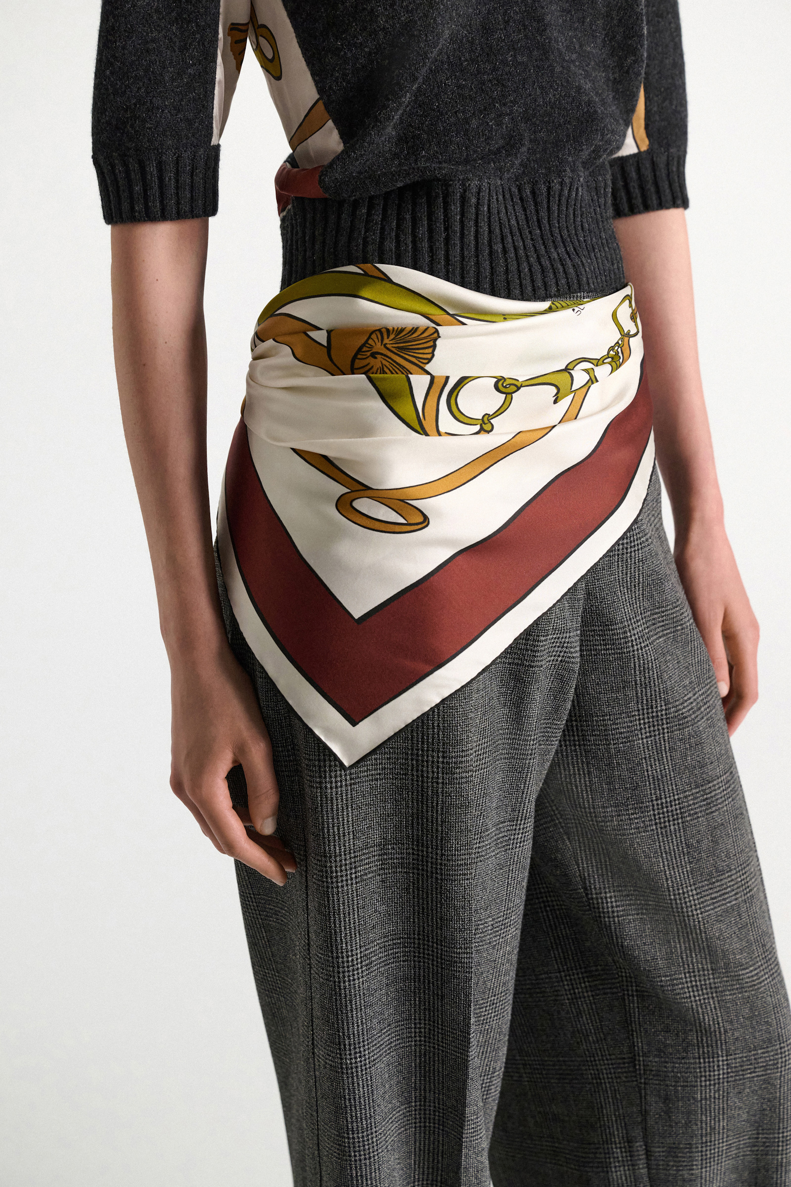 Dorothee Schumacher Styling Piece im Signature Print Brown Ribbon scarf