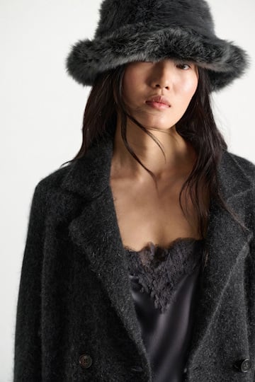 Dorothee Schumacher Lamb fur bucket hat anthracite