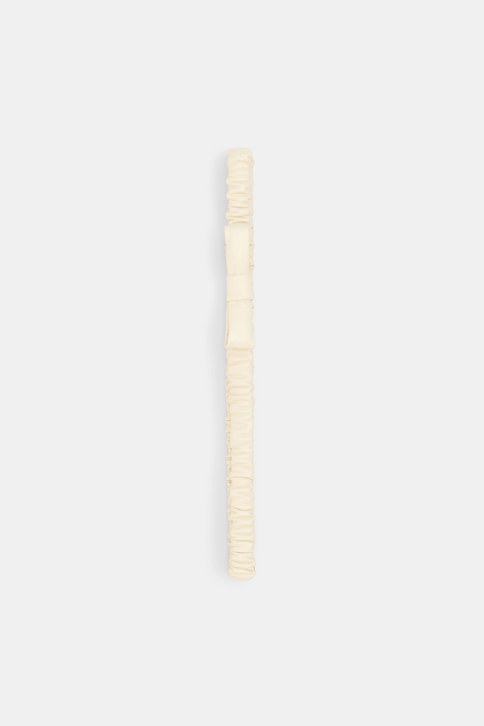 Dorothee Schumacher Dehnbarer elastischer Gürtel mit Schleife camellia white