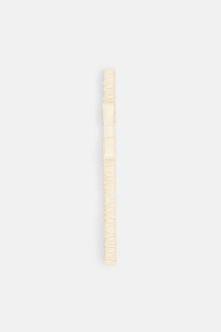 Dorothee Schumacher Dehnbarer elastischer Gürtel mit Schleife camellia white