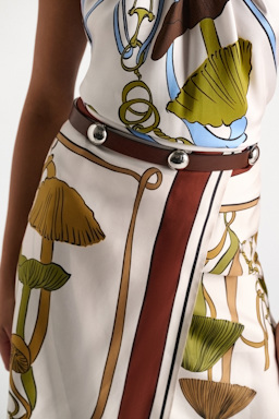 Dorothee Schumacher Thin leather belt with moveable studs cinnamon