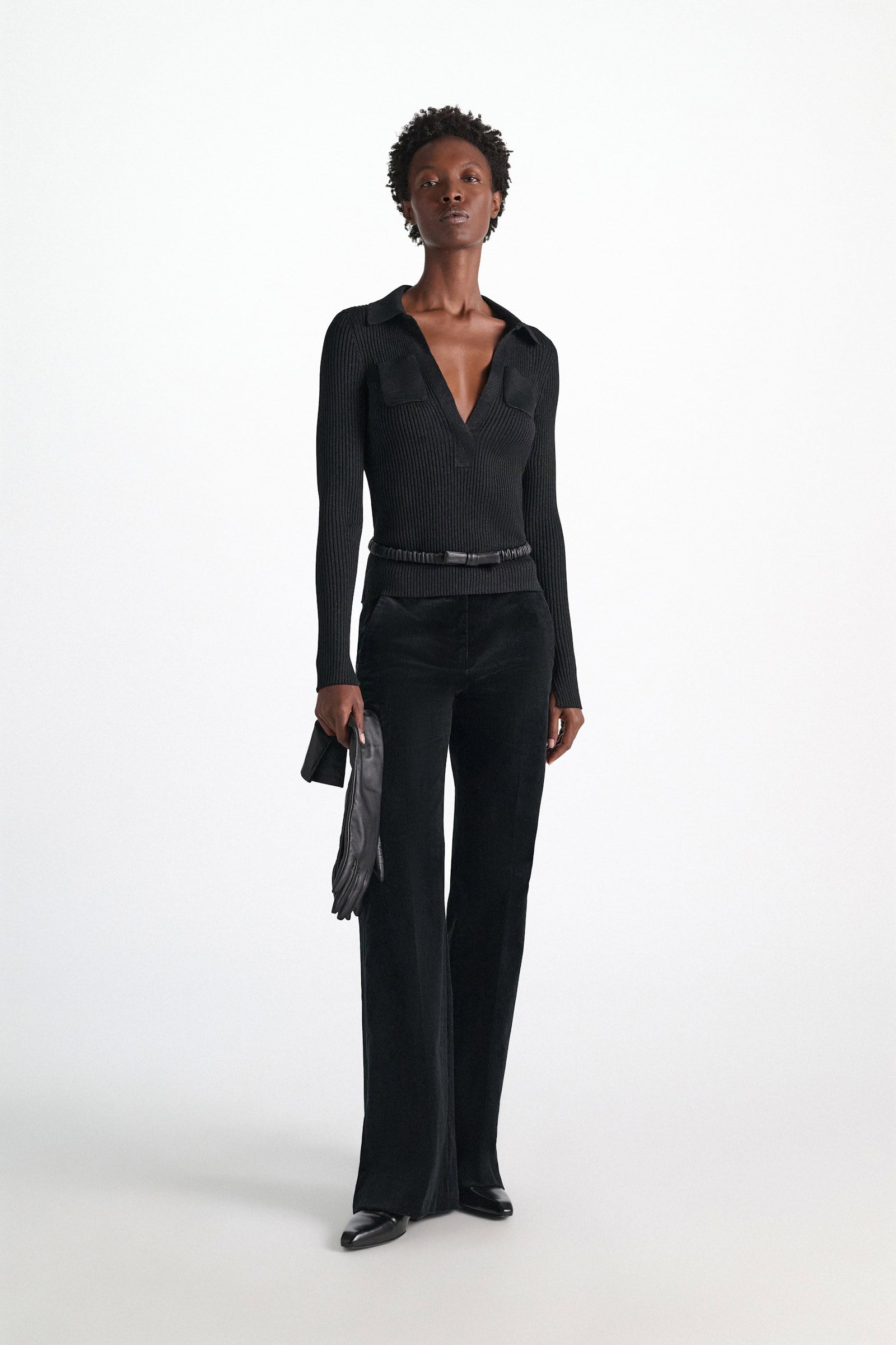 Dorothee Schumacher Pullover mit Polokragen aus einem Merino-Lurex-Mix vinyl black Model Front View