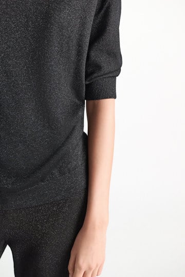 Dorothee Schumacher Lurex-Merino turtleneck pullover vinyl black Model Detail View