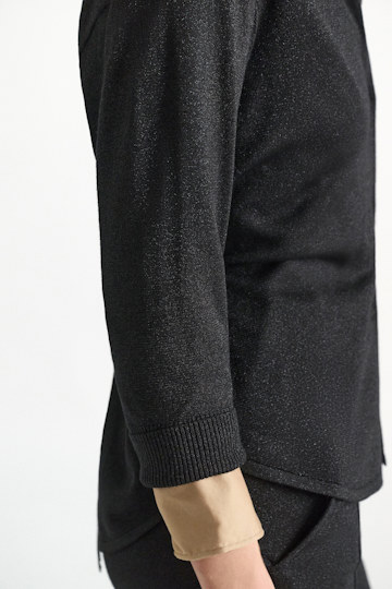 Dorothee Schumacher Shimmering Lurex-Merino knit cardigan vinyl black Model Detail View