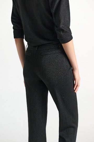 Dorothee Schumacher Shimmering Lurex-Merino knit pants vinyl black Model Detail View