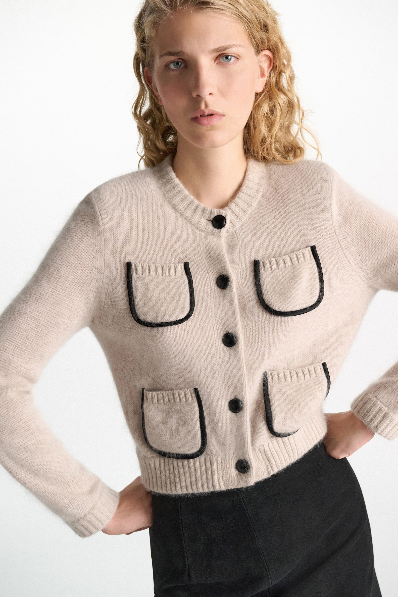 Dorothee Schumacher Fluffy knit cardigan with pockets almond Model Detail View