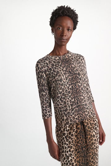 Dorothee Schumacher Merino-cashmere leopard print pullover leo allover brown Model Detail View
