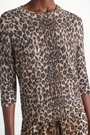 Dorothee Schumacher Merino-cashmere leopard print pullover leo allover brown Model Detail View