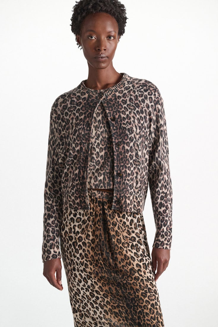 Dorothee Schumacher Merino-cashmere leopard print cardigan leo allover brown Model Detail View