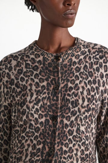 Dorothee Schumacher Merino-cashmere leopard print cardigan leo allover brown Model Detail View