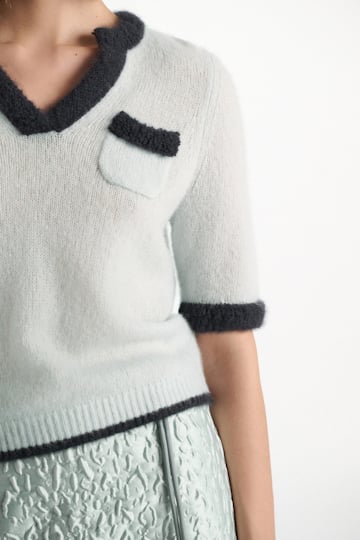 Dorothee Schumacher Half-sleeve cashmere top mint Model Detail View