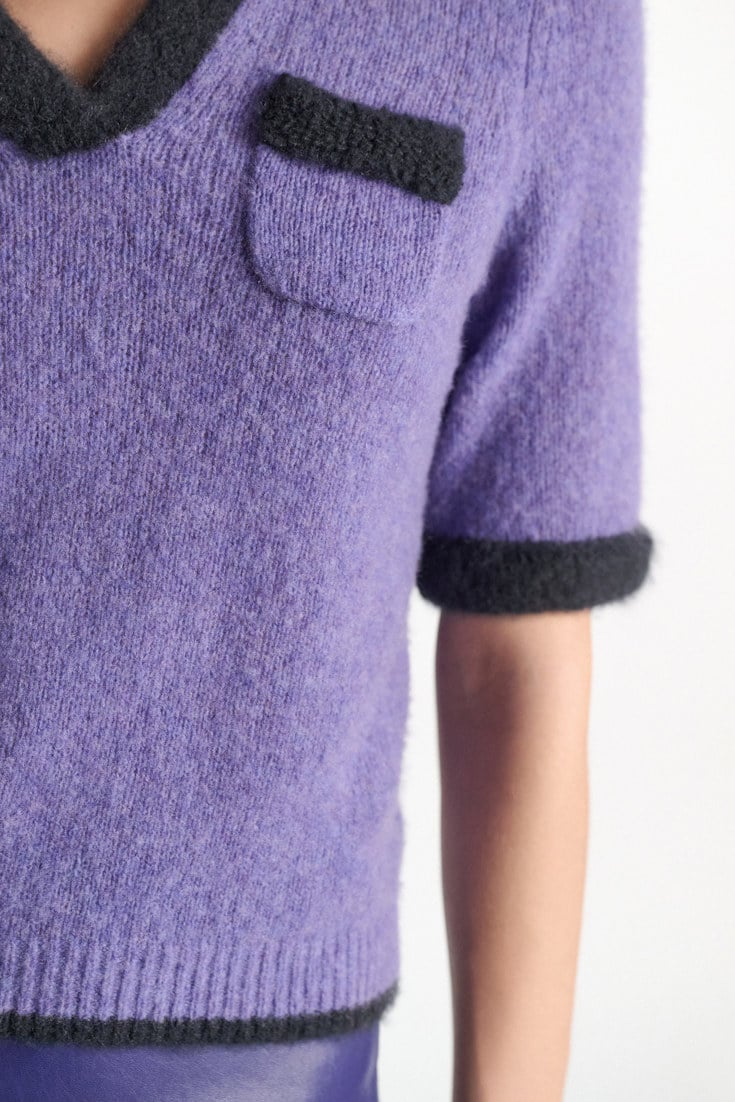 Dorothee Schumacher Half-sleeve cashmere top violet Model Detail View