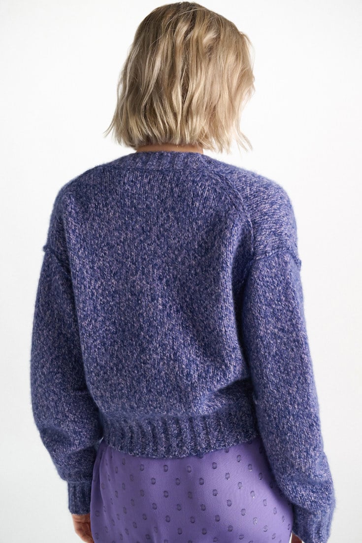 Dorothee Schumacher Deep V cashmere cardigan violet mouliné Model Detail View