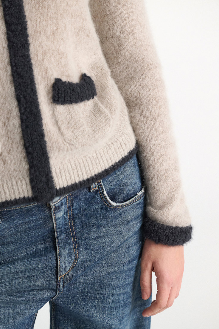 Dorothee Schumacher Cashmere cardigan-look pullover flash light Model Detail View