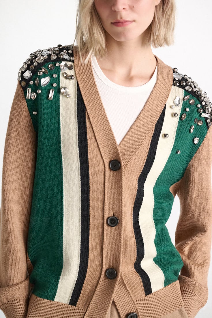 Dorothee Schumacher Verzierter Cardigan aus Merino beige green black stripe Model Detail View