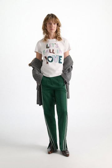 Dorothee Schumacher LET'S FALL IN LOVE T-Shirt camellia white Model Detail View