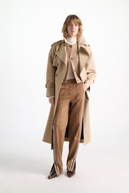 Dorothee Schumacher Trackpants mit gestricktem Seitenstreifen almond