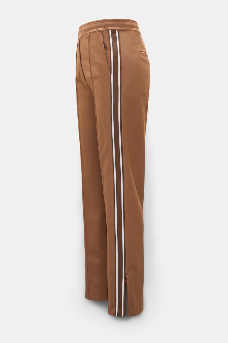 Dorothee Schumacher Trackpants mit gestricktem Seitenstreifen almond Product Detail View