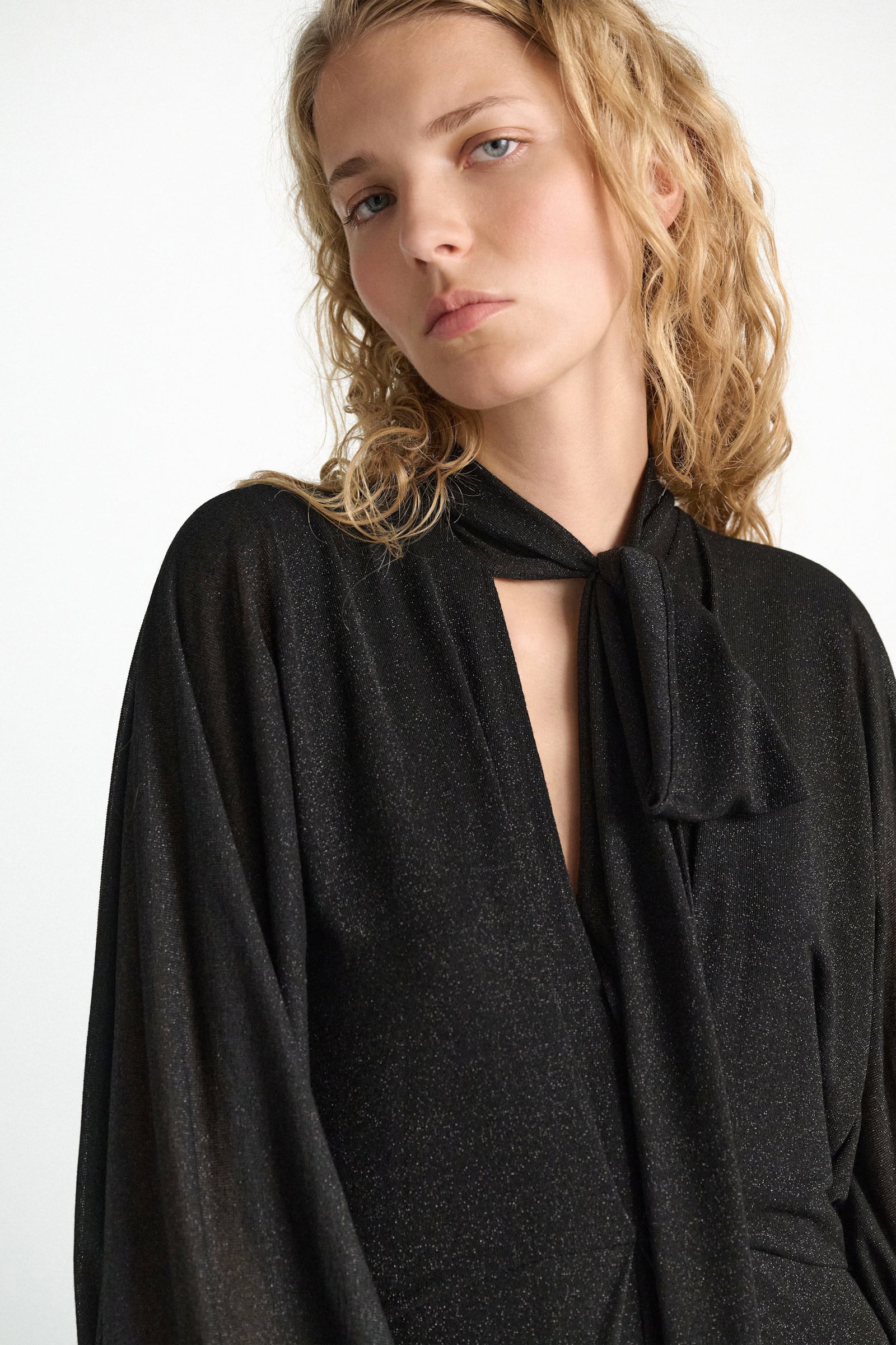 Dorothee Schumacher Bodenlanges Kleid aus Lurex-Jersey vinyl black Model Detail View