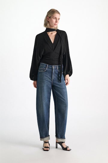 Dorothee Schumacher Tunika-Bluse aus Lurex-Jersey vinyl black Model Detail View